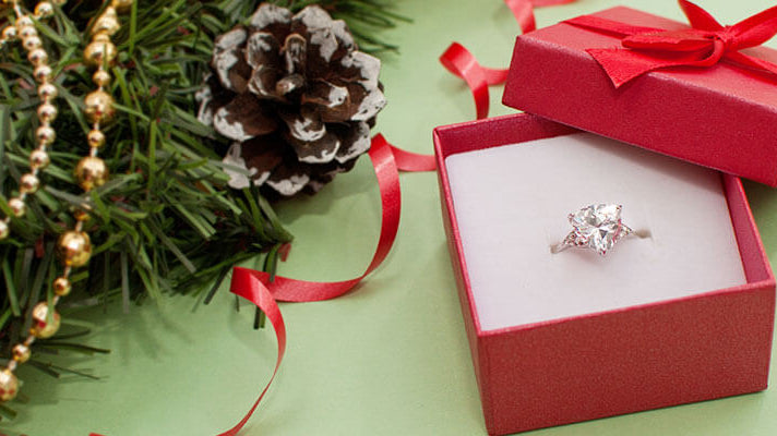 Why Diamond Jewelry is the Best Christmas Jewelry Gift?