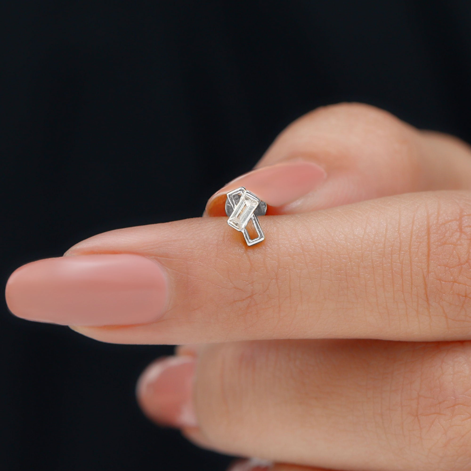 Baguette Diamond Minimal Tragus Earring in Bar Setting Natural - ( HI-SI ) - Rosec Jewels