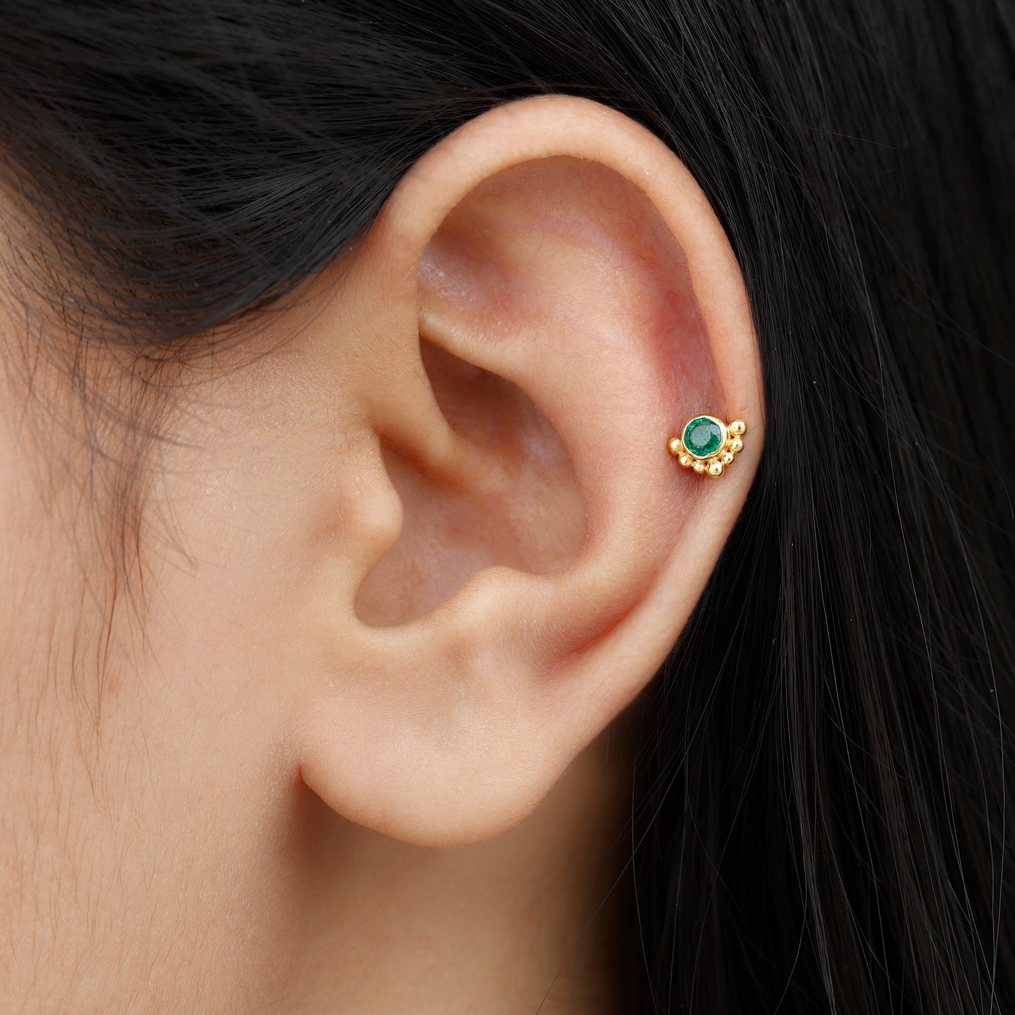 Dainty Round Emerald Tragus Earring with Beaded Detailing AAA - Rosec Jewels