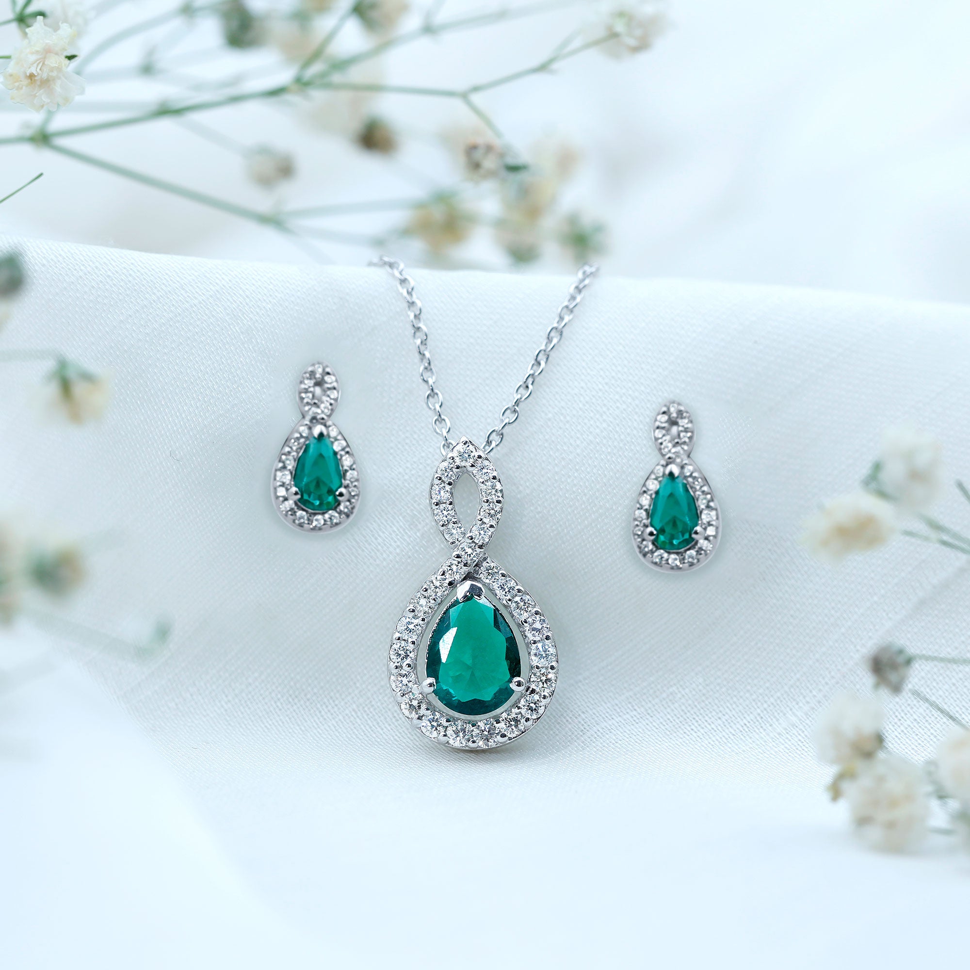 Pear Shaped Lab Created Emerald and Diamond Infinity Jewelry Set AAAA - Rosec Jewels