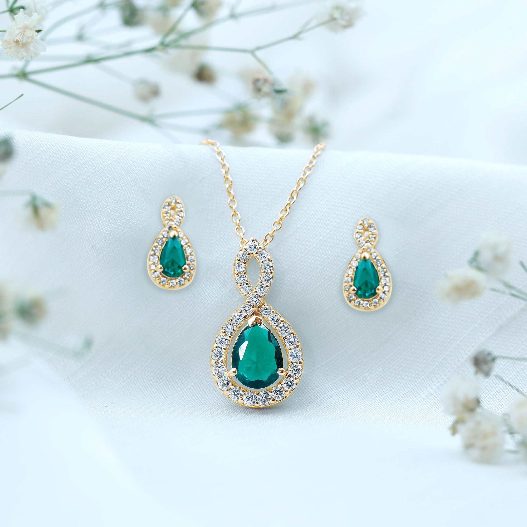 Pear Shaped Lab Created Emerald and Diamond Infinity Jewelry Set AAAA - Rosec Jewels