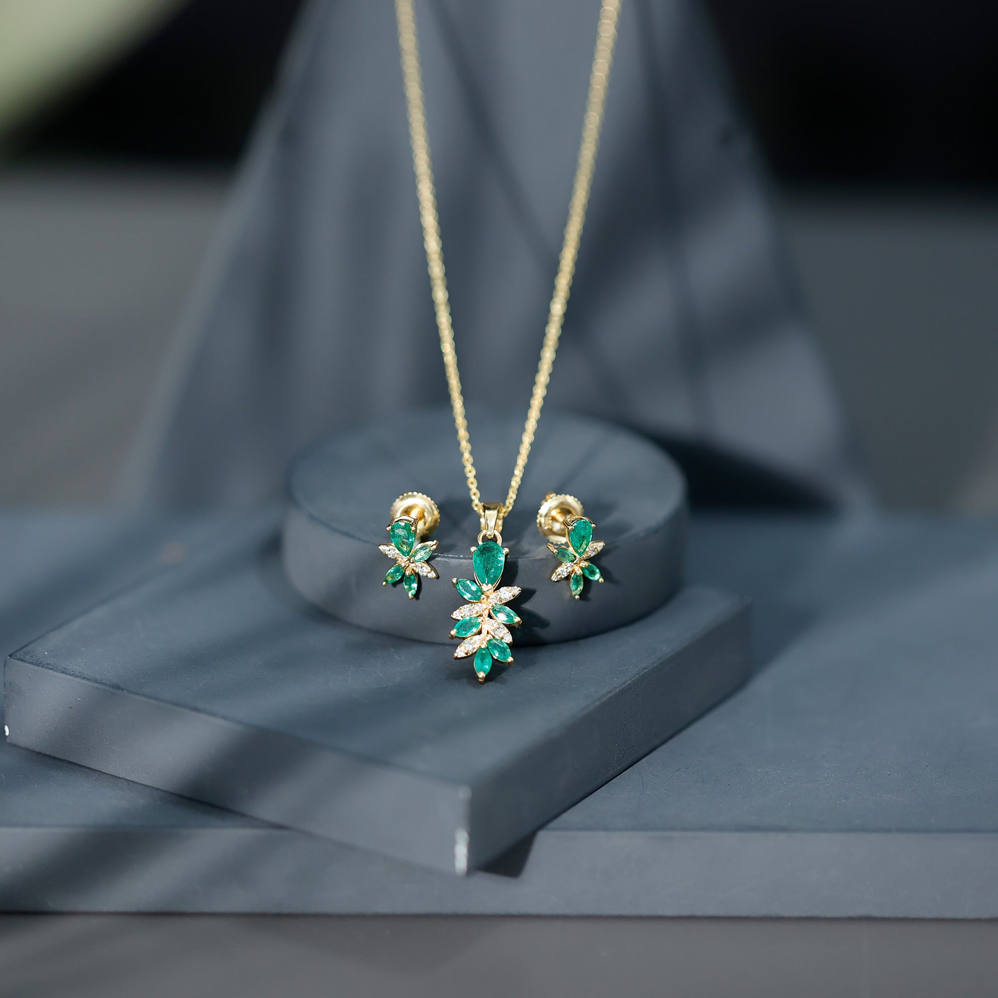 Nature Inspired Emerald and Diamond Dangle jewelry Set AAA - Rosec Jewels
