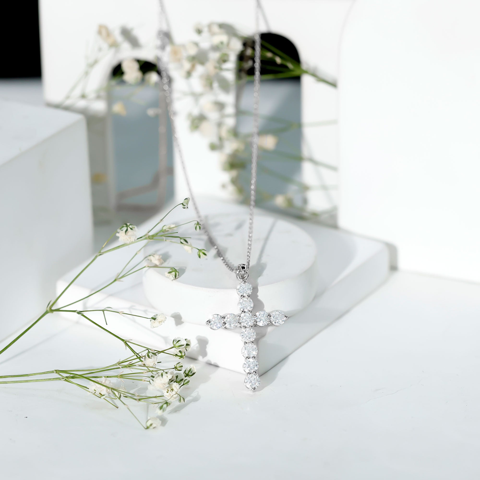 Certified Zircon Simple Cross Pendant Necklace AAAAA - Rosec Jewels