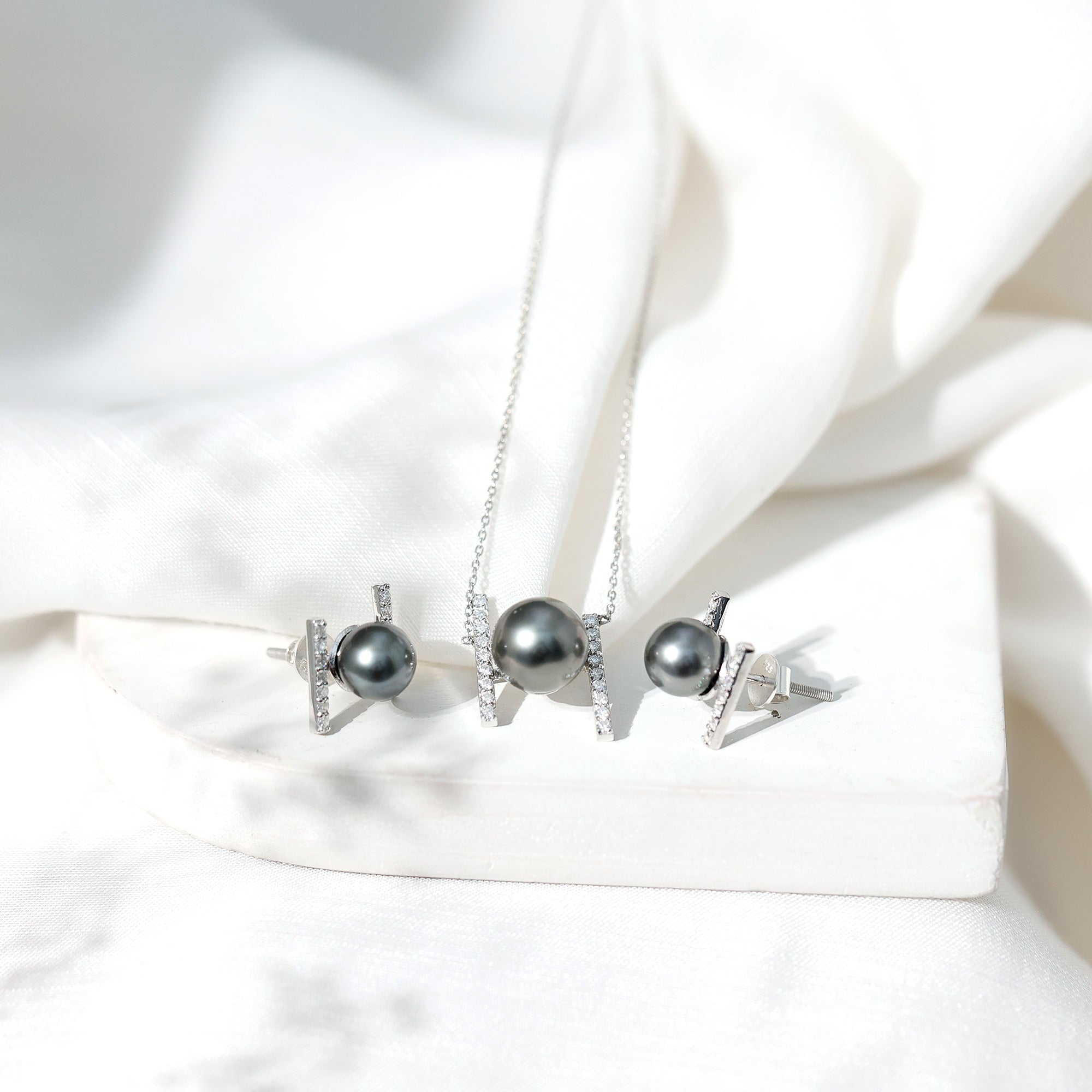 Genuine Black Tahitian Pearl Necklace and Earrings Set with Moissanite AAA - Rosec Jewels