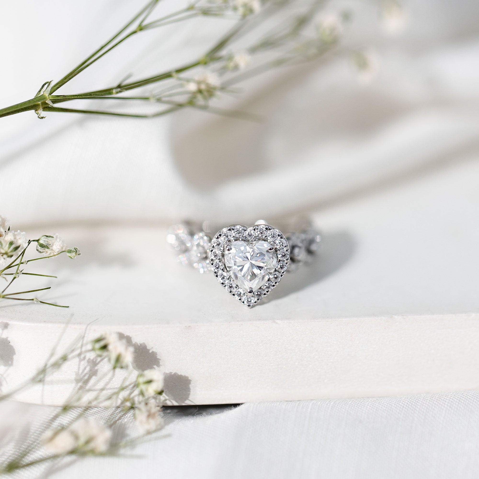 1.5 CT Heart Shape Moissanite Engagement Ring with Accent D-VS1 - Rosec Jewels