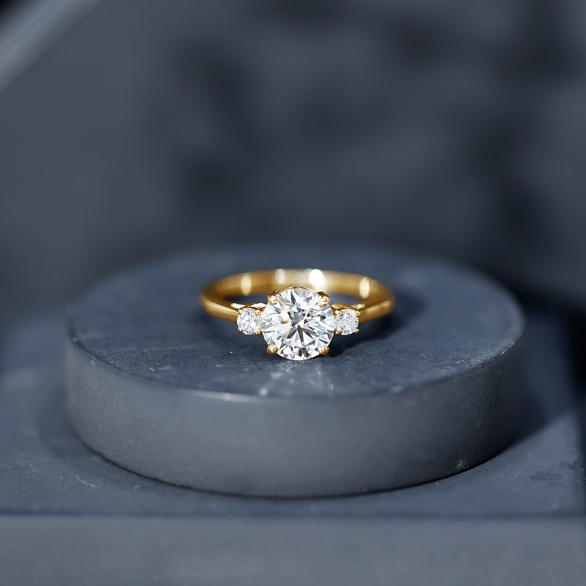 IGI Certified Round Cut Lab Grown Diamond 2 Carat Engagement Ring Lab - ( E-VS1 ) - Rosec Jewels