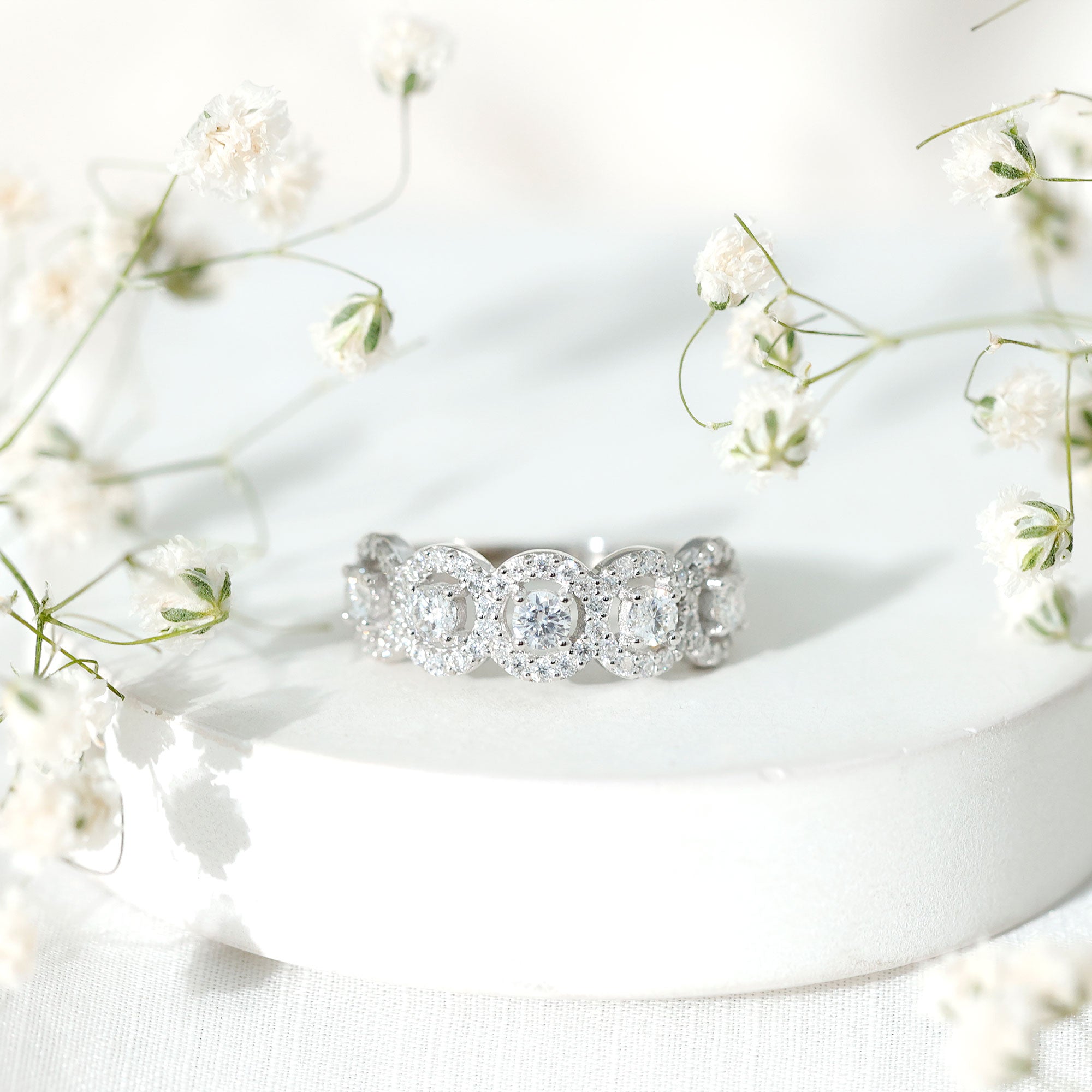 1.25 CT Round Cut Moissanite Halo Classic Band Ring D-VS1 - Rosec Jewels