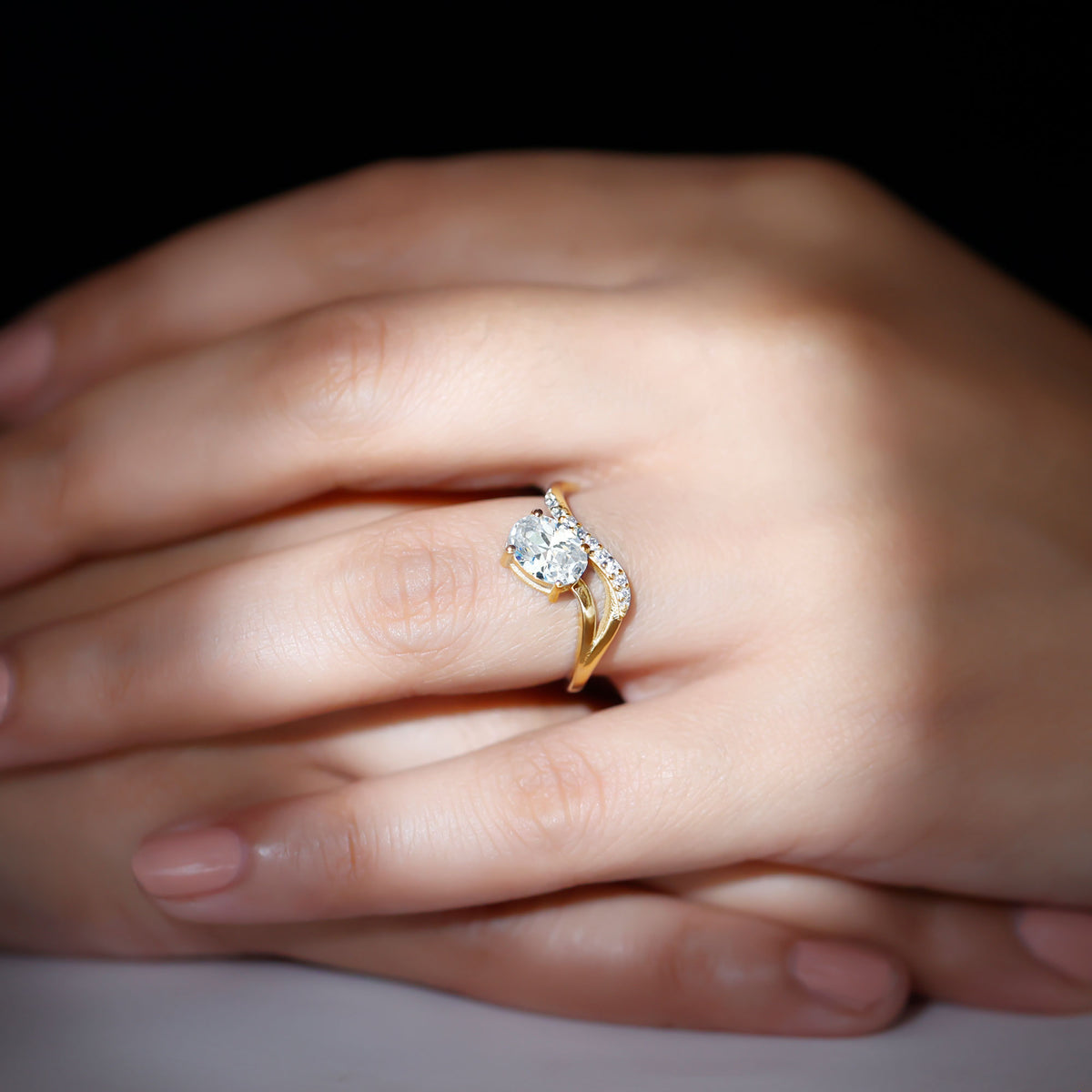 IGI Certified 1 Carat Lab Grown Diamond Oval Engagement Ring For Women Lab - ( E-VS1 ) - Rosec Jewels