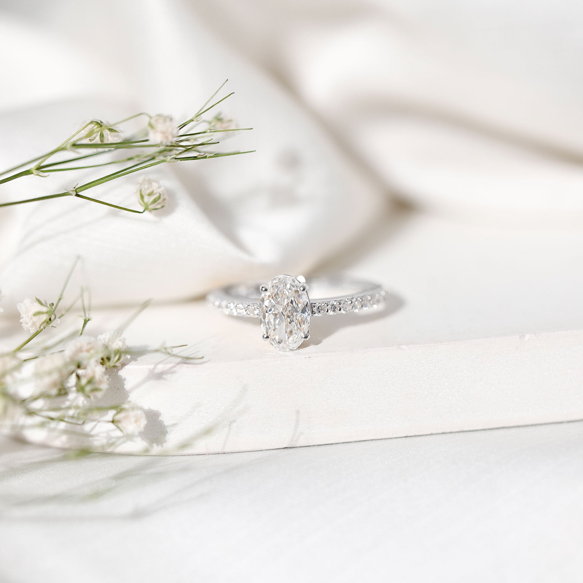 Lab Grown 2 Carat Diamond Oval Engagement Ring with IGI Certificate Lab - ( E-VS1 ) - Rosec Jewels