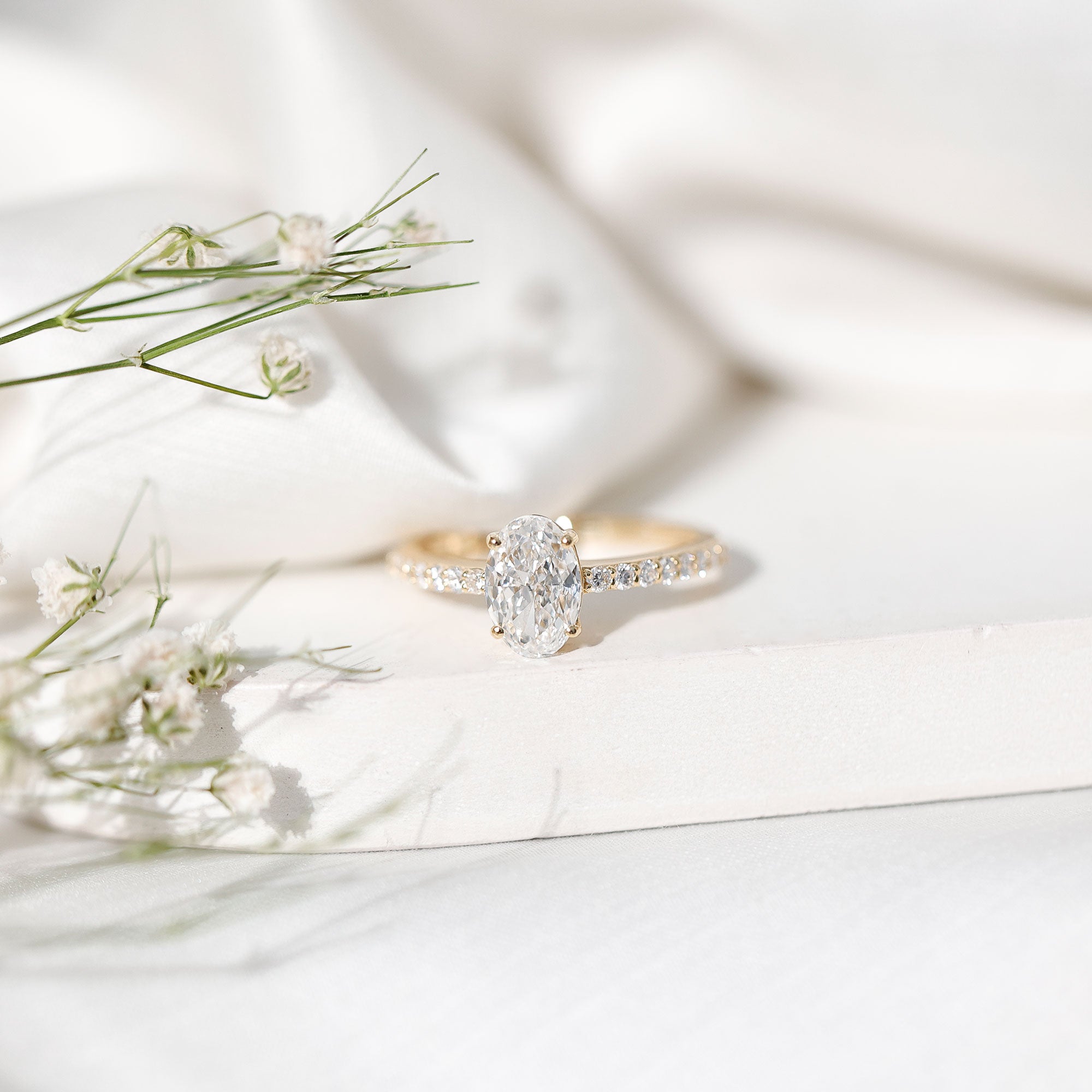 Lab Grown 2 Carat Diamond Oval Engagement Ring with IGI Certificate Lab - ( E-VS1 ) - Rosec Jewels