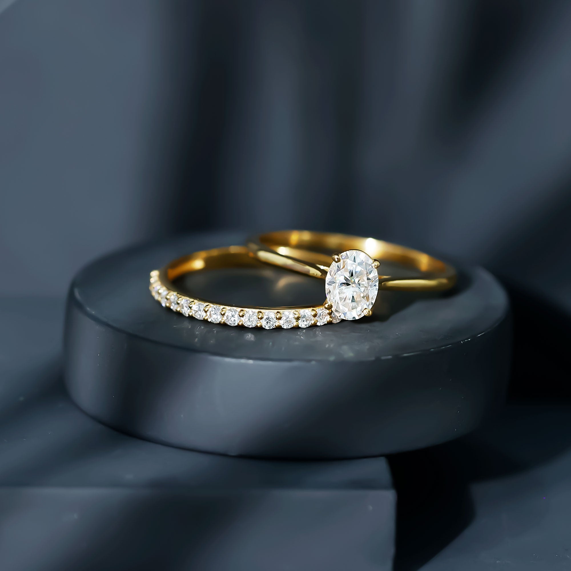 IGI Certified Lab Grown Diamond Oval Engagement Ring with Wedding Band Lab - ( E-VS1 ) - Rosec Jewels