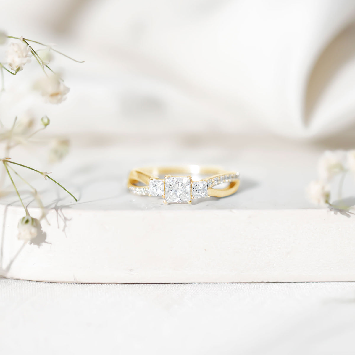 Princess Cut Moissanite Three Stone Engagement Ring D-VS1 - Rosec Jewels
