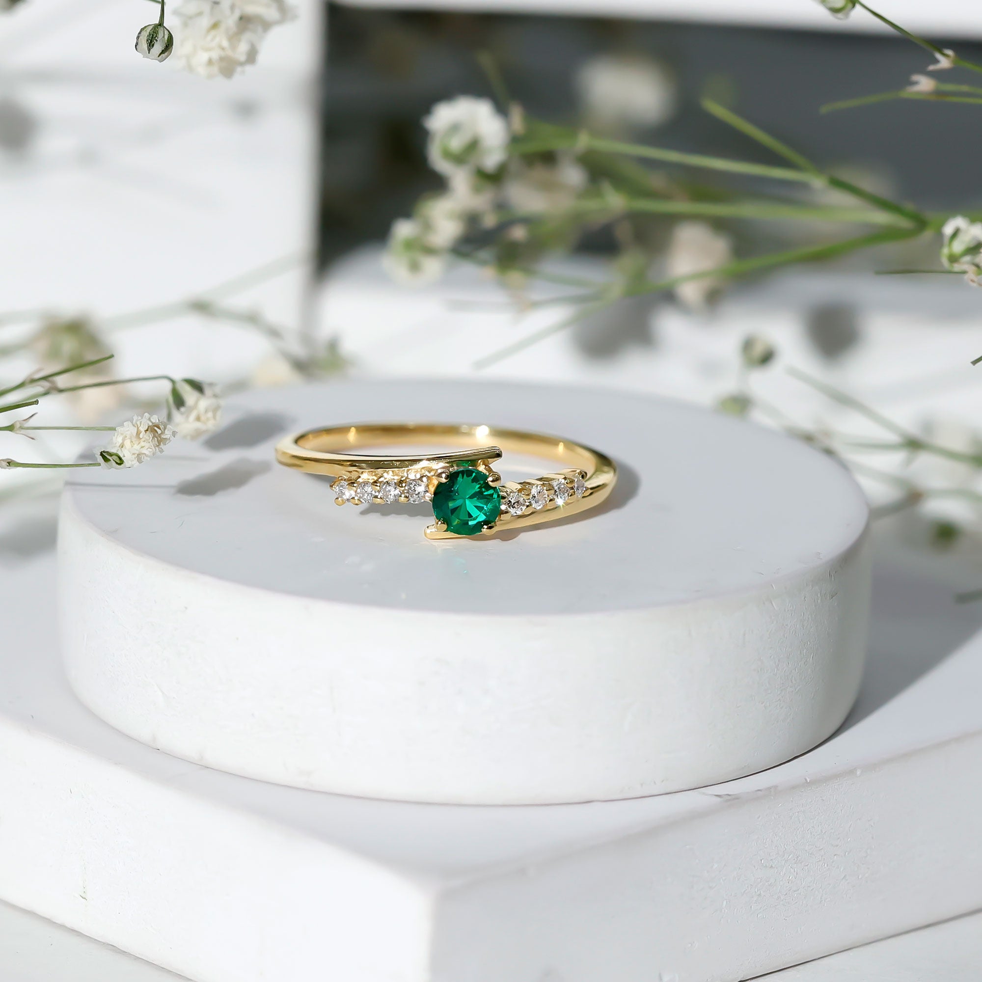 Certified Lab Grown Emerald Diamond Simple Promise Ring with Bypass Shank AAAA - Rosec Jewels