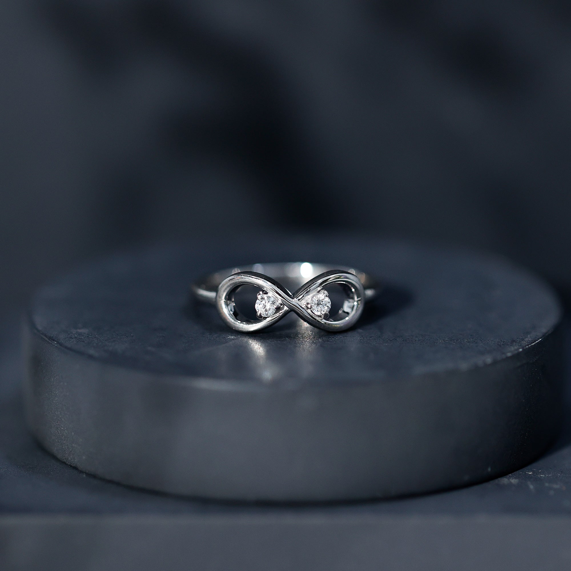 Minimalist Moissanite Infinity Promise Ring D-VS1 - Rosec Jewels