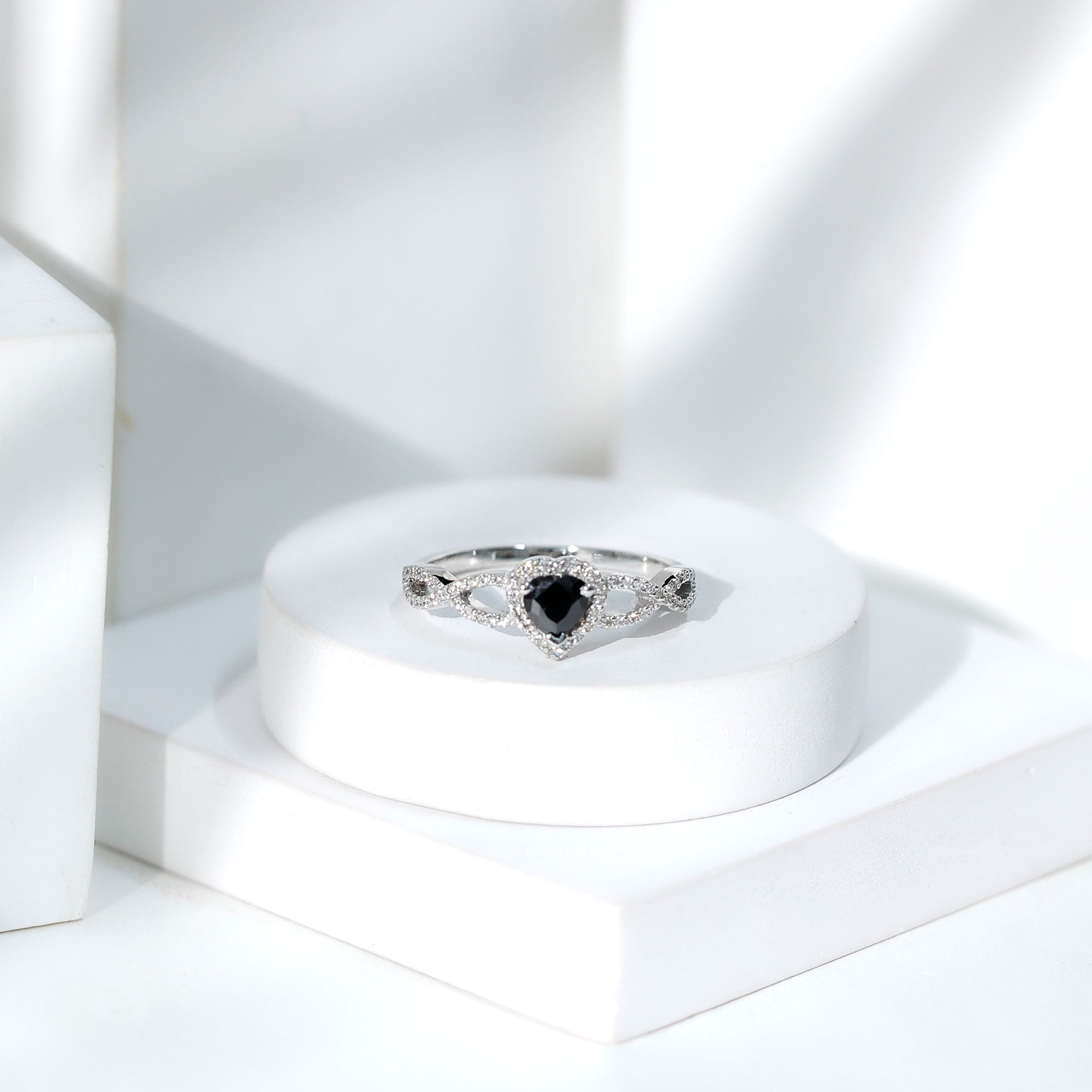 0.6 Carat Lab Grown Black and White Diamond Heart Engagement Ring with Crossover Shank AAAA ( Synthetic ) - Rosec Jewels