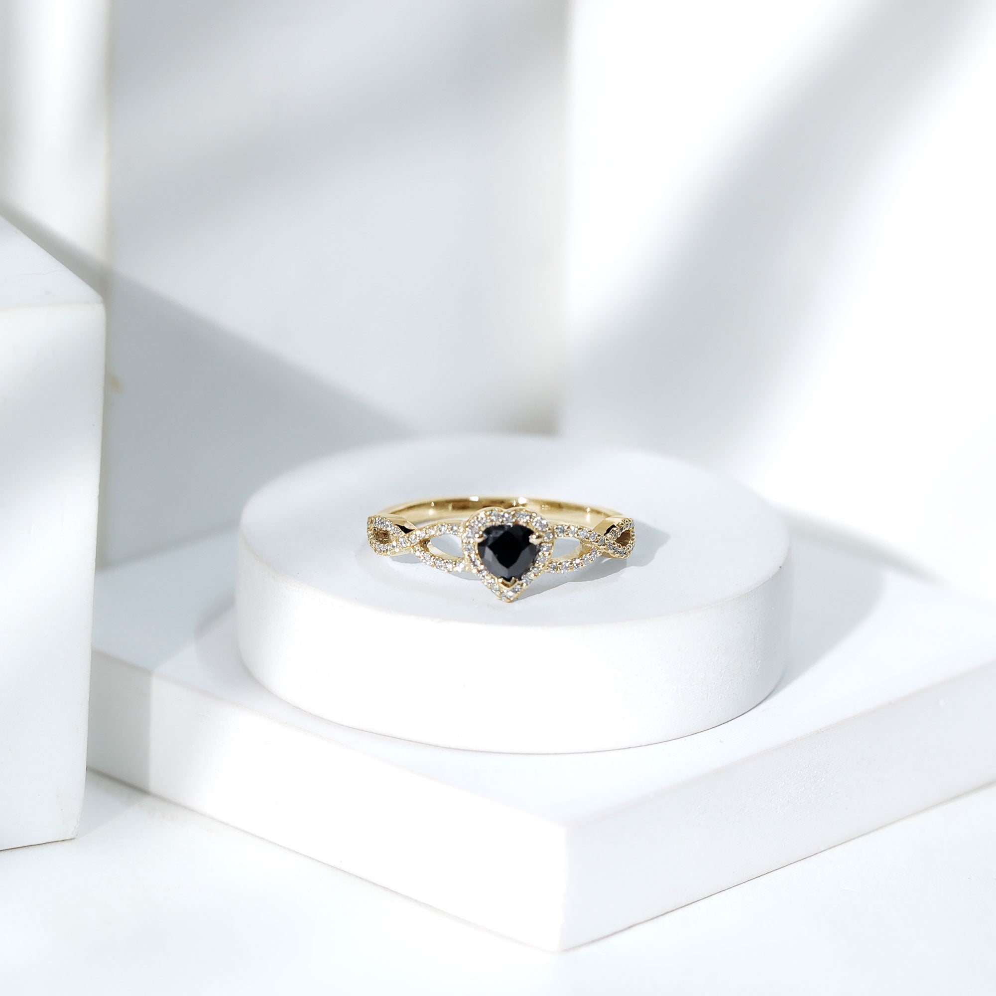 0.6 Carat Lab Grown Black and White Diamond Heart Engagement Ring with Crossover Shank AAAA ( Synthetic ) - Rosec Jewels