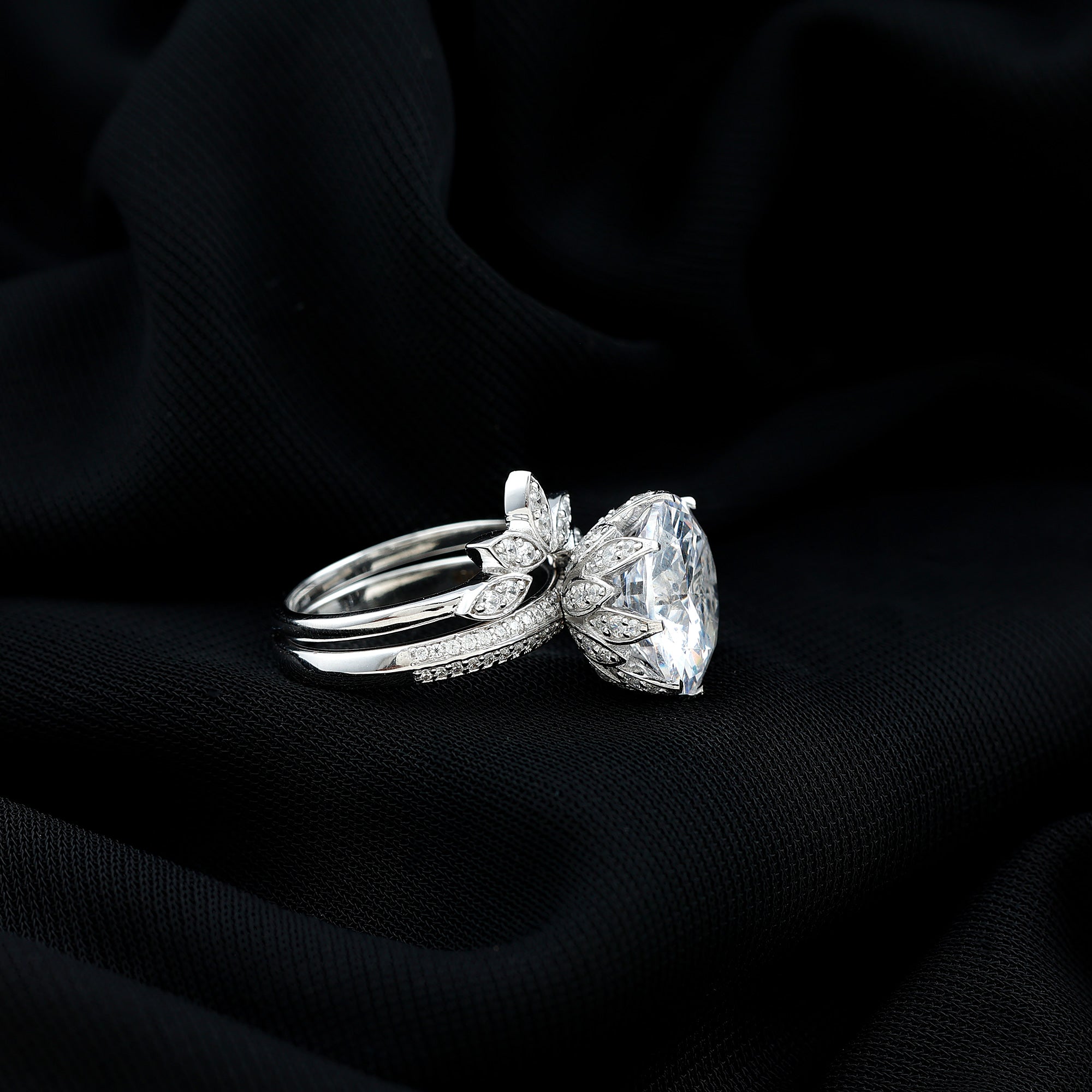 10MM Round Moissanite Flower Engagement Ring With Enhancer D-VS1 - Rosec Jewels