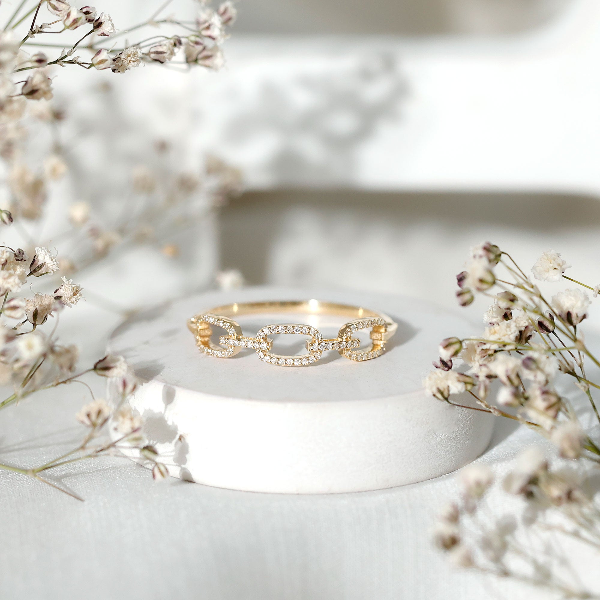 Minimal Cubic Zirconia Chain Link Ring AAAA - Rosec Jewels
