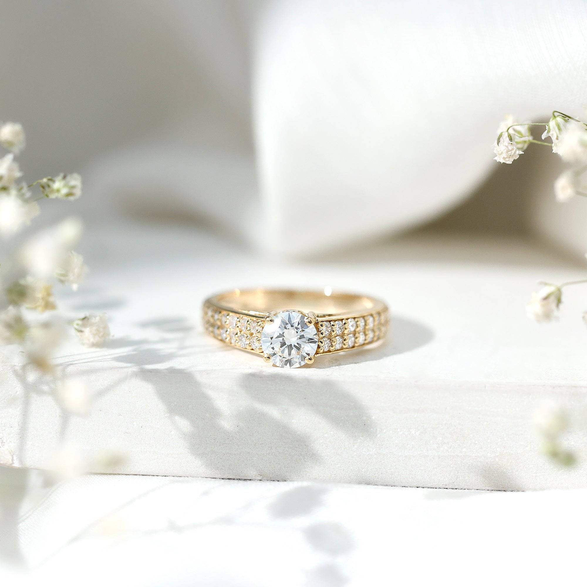 Round Moissanite Engagement Ring with Side Stones D-VS1 - Rosec Jewels