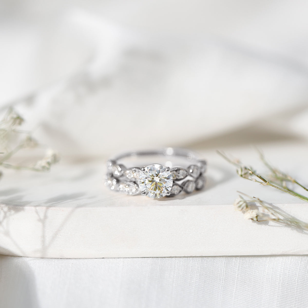 Rosec Jewels-Vintage Inspired 2 Carat Lab Grown Diamond Bridal Ring Set with IGI Certificate