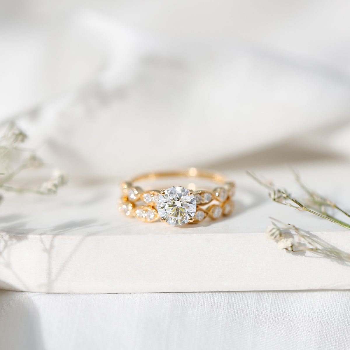 Rosec Jewels-Vintage Inspired 2 Carat Lab Grown Diamond Bridal Ring Set with IGI Certificate