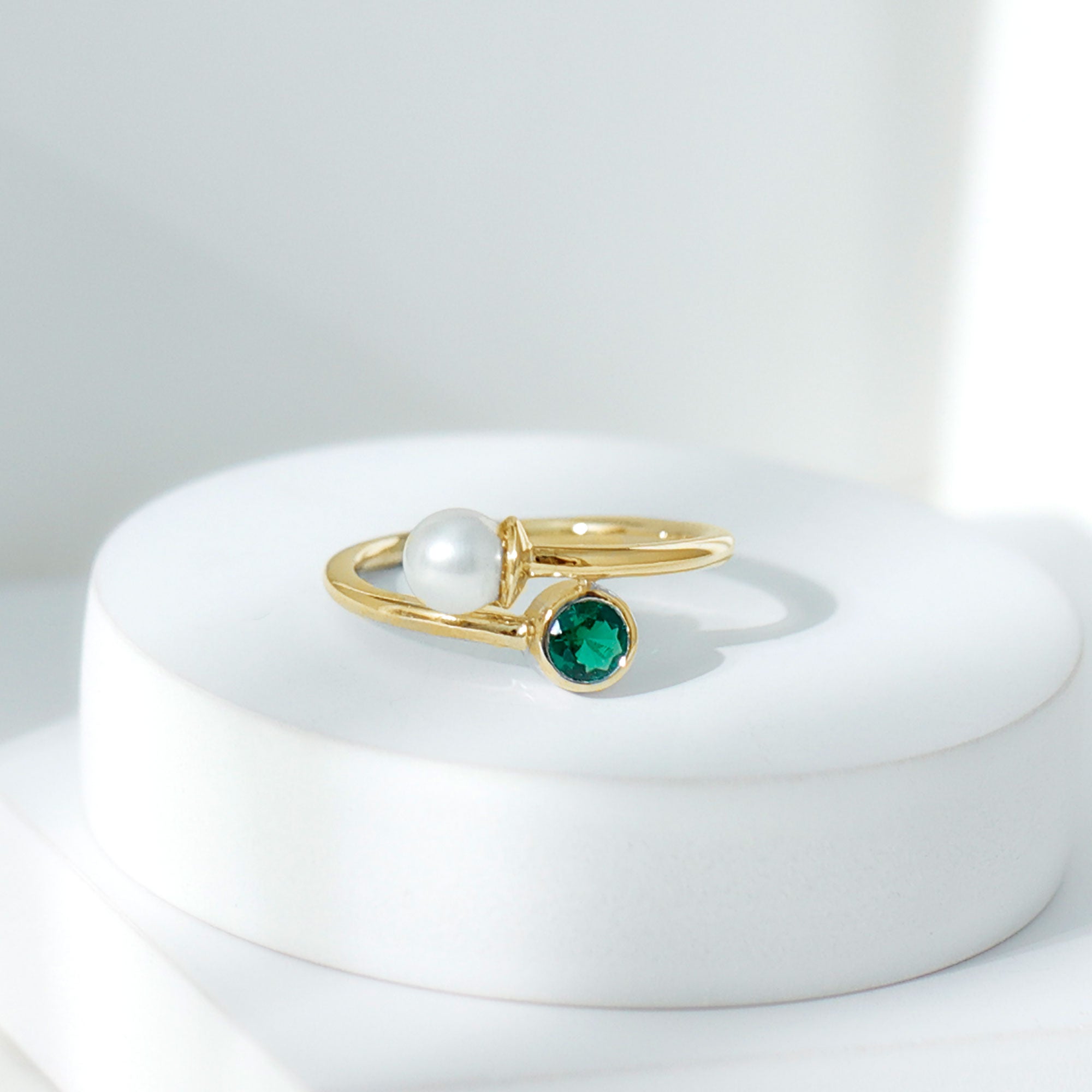 Natural Freshwater Pearl Toi Et Moi Promise Ring with Lab Emerald AAA - Rosec Jewels