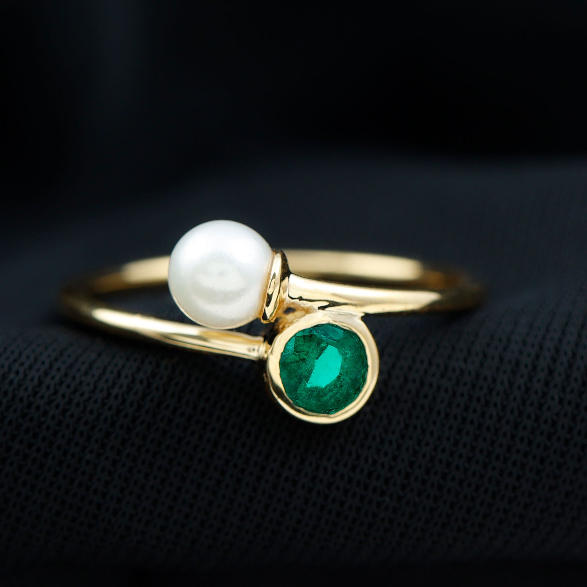 Natural Freshwater Pearl Toi Et Moi Promise Ring with Lab Emerald AAA - Rosec Jewels