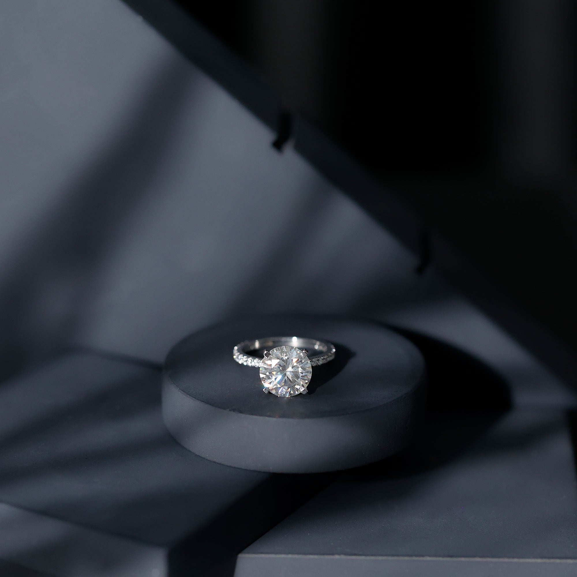 Certified Moissanite 10 MM Round Cut Engagement Ring D-VS1 - Rosec Jewels