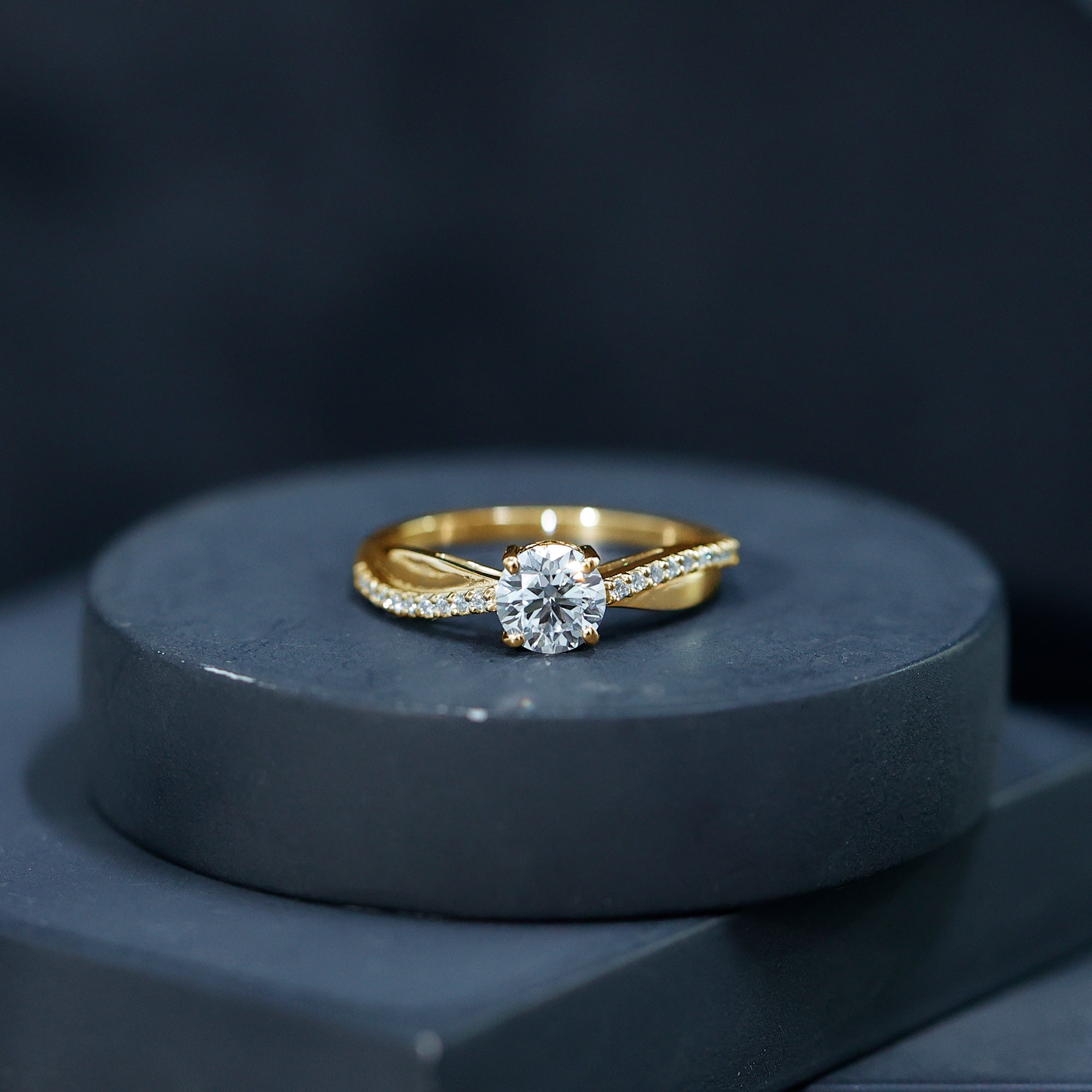 Classic Round Cut Moissanite Solitaire Engagement Ring for Women D-VS1 - Rosec Jewels