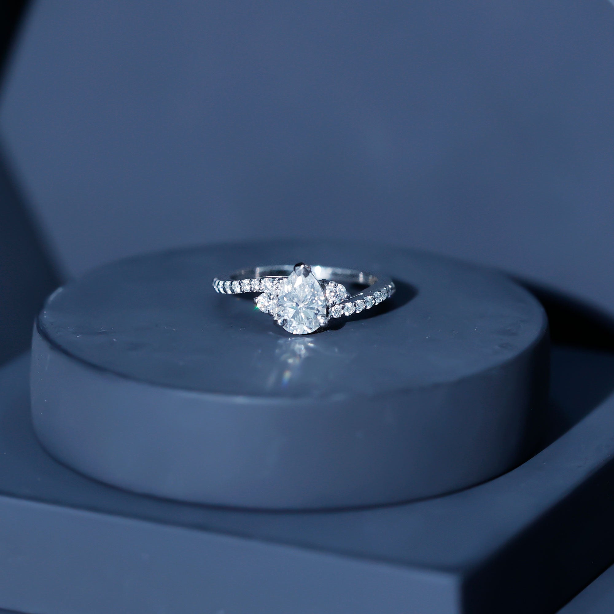 Pear Cut Moissanite Bypass Engagement Ring with Side Stones D-VS1 - Rosec Jewels