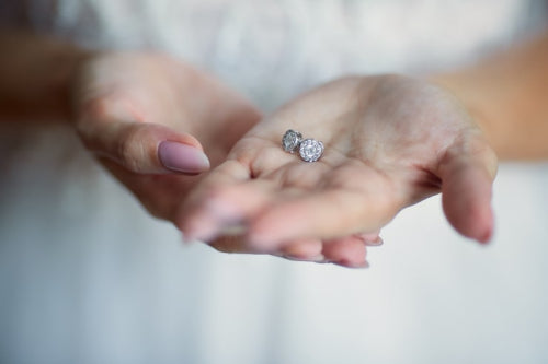 Moissanite Engagement Ring Pros and Cons: Everything You Need to Know