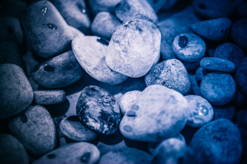 Sapphire Birthstone Meaning: The Deep Blue Stone Representing Wisdom and Purity