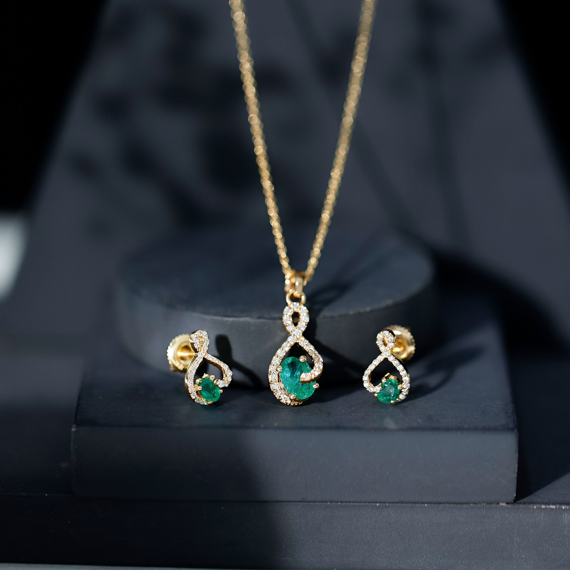 Natural Emerald and Diamond Wedding Jewelry Set AAA - Rosec Jewels