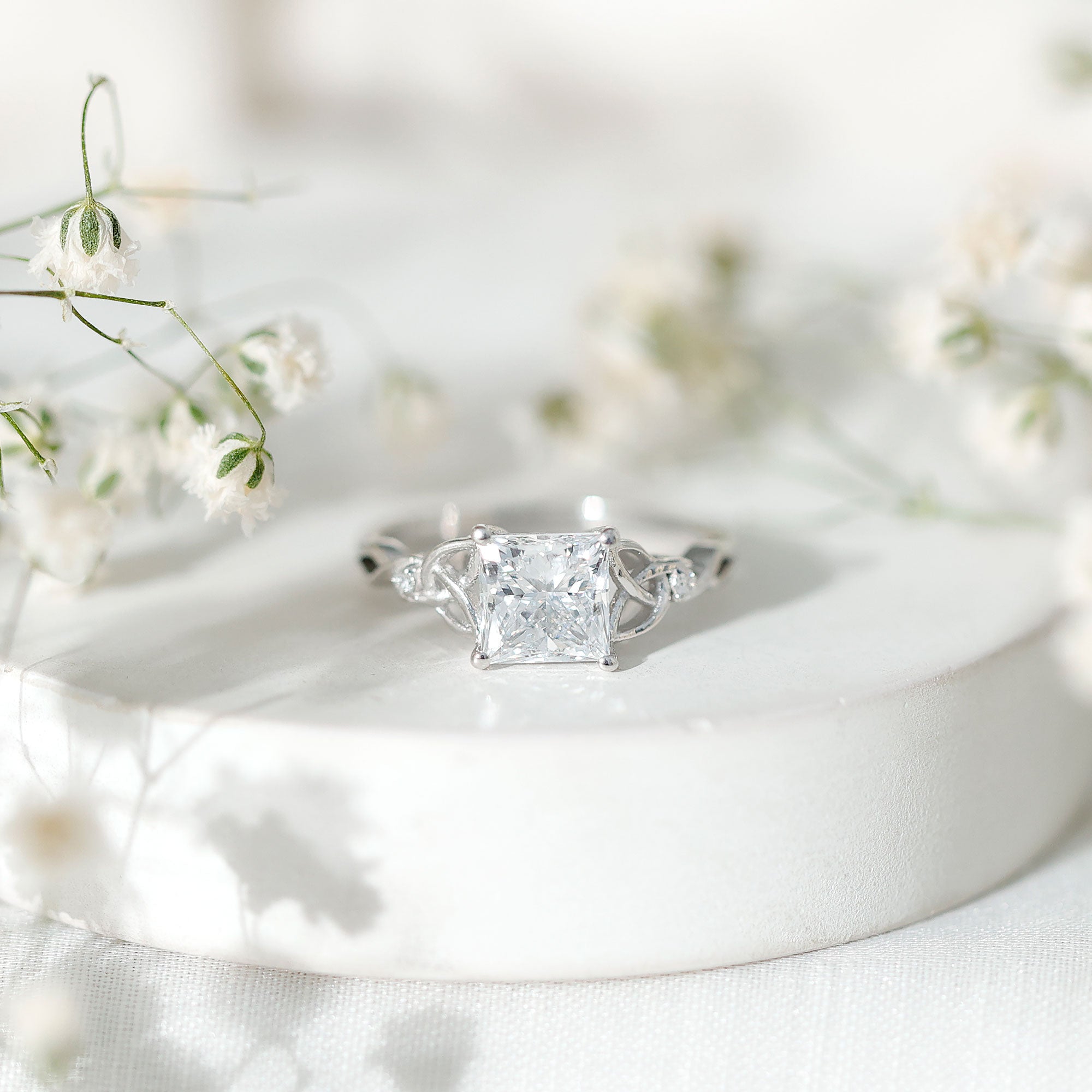 IGI Certified Lab Grown Diamond 3 Carat Princess Cut Engagement Ring with Celtic Knot Lab - ( E-VS1 ) - Rosec Jewels