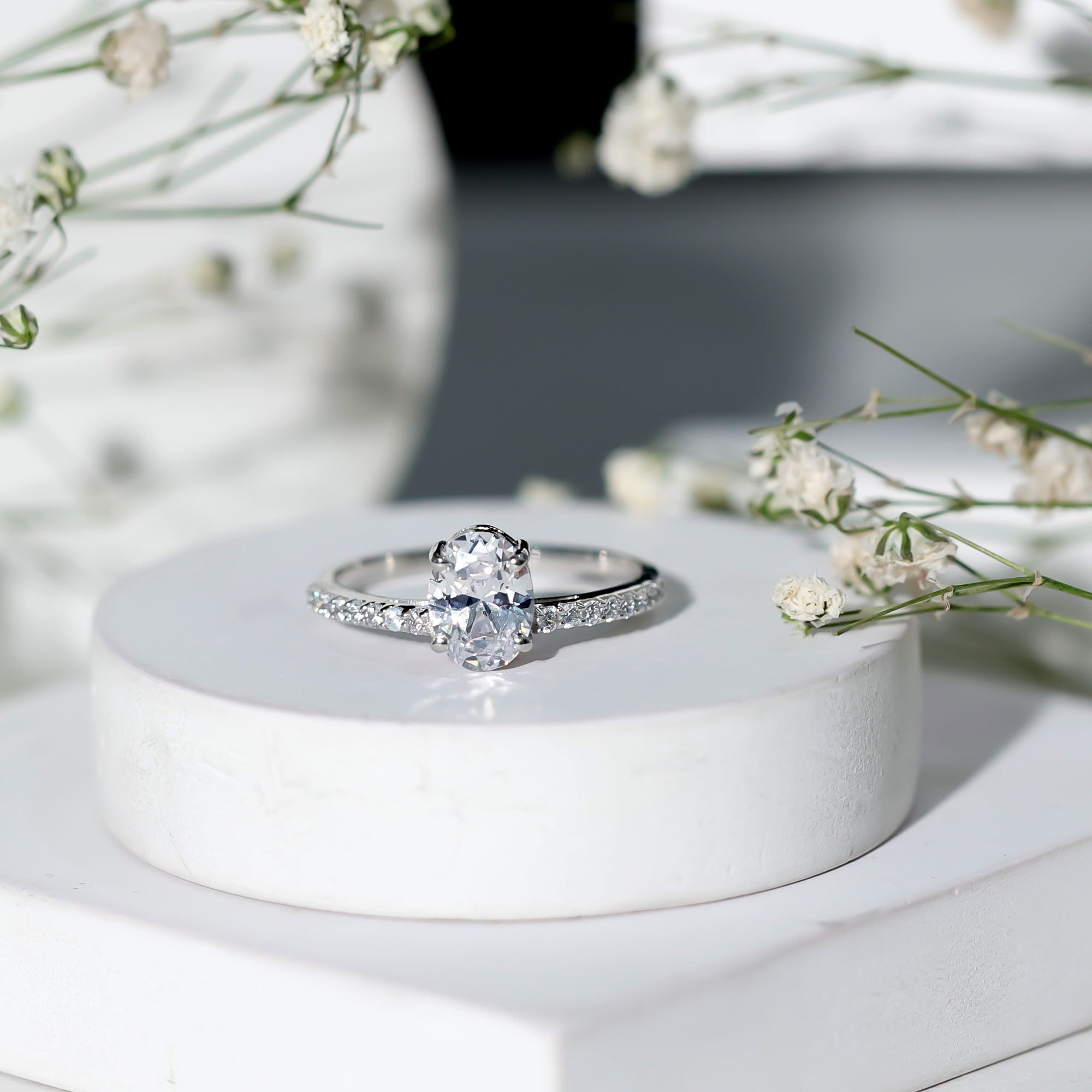 2.25 CT Oval Cut Solitaire Zircon Engagement Ring with Side Stones AAAA - Rosec Jewels