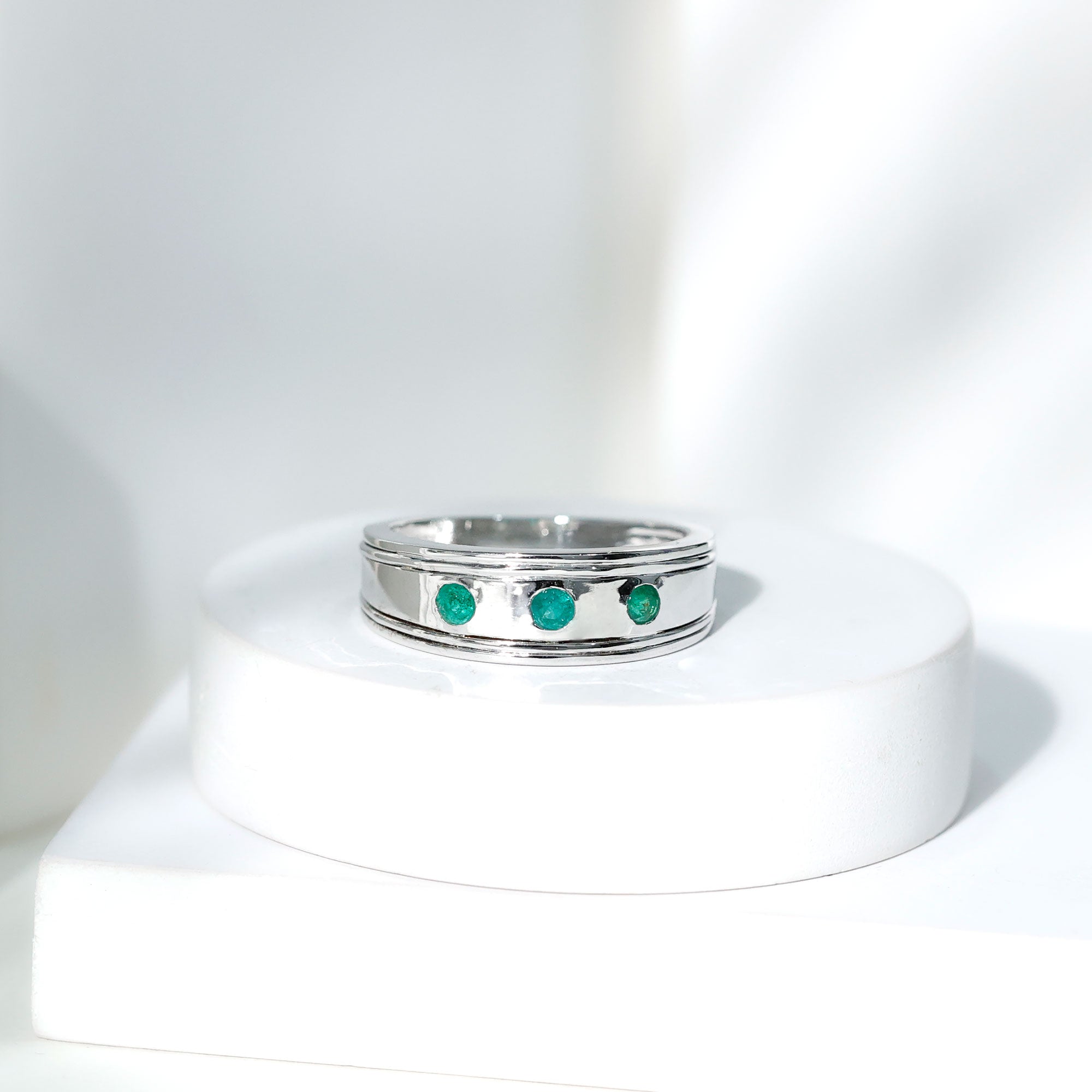 Emerald Minimal Band Ring in Gypsy Setting AAA - Rosec Jewels